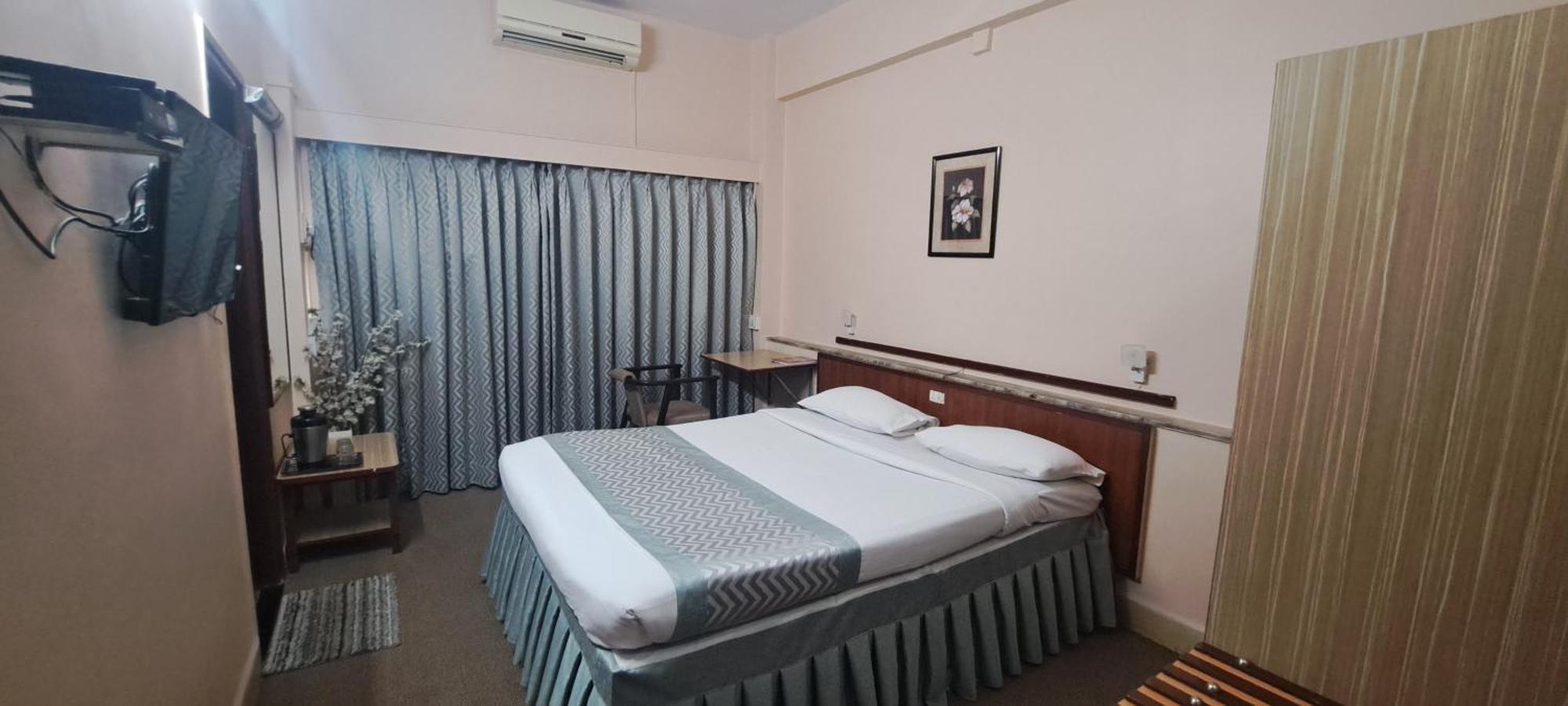 Hotel Swaroop Pune Exterior photo