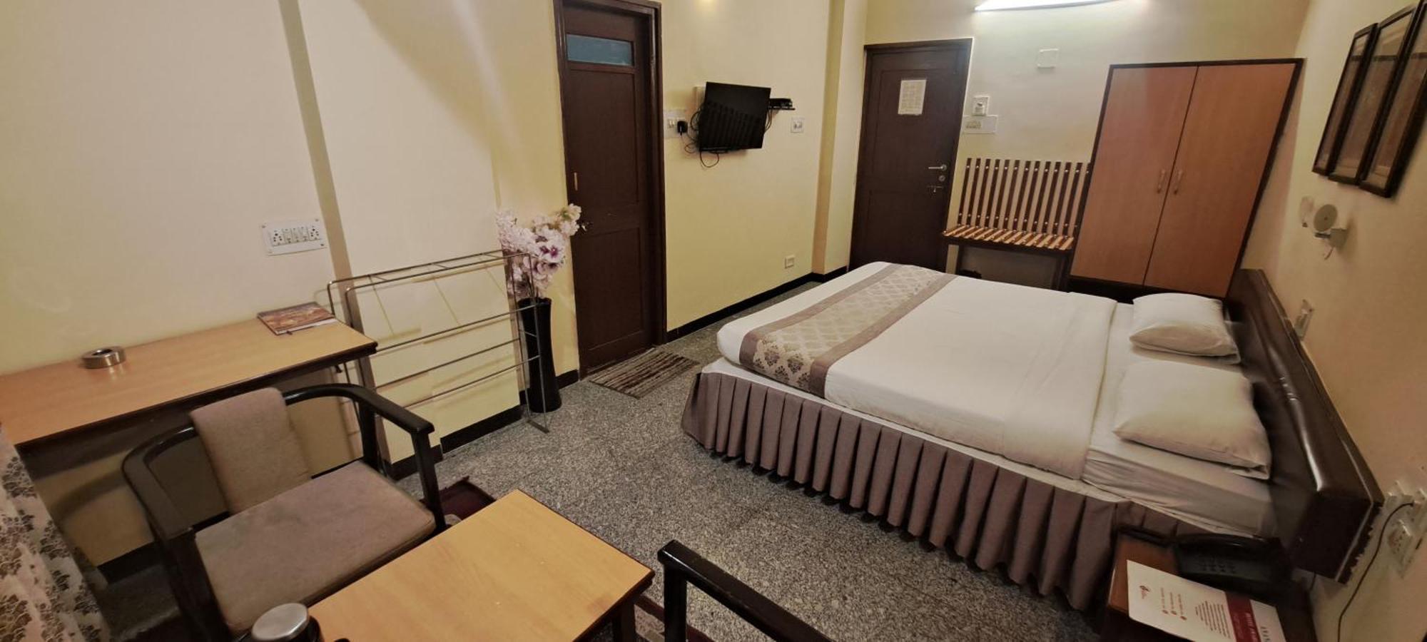 Hotel Swaroop Pune Exterior photo